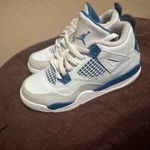 Nike Kids Sneakers in Blue and White